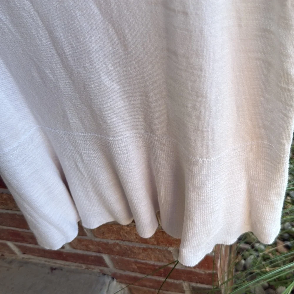 LOFT Ladies XL Cream Ruffle Short Sleeve Tee